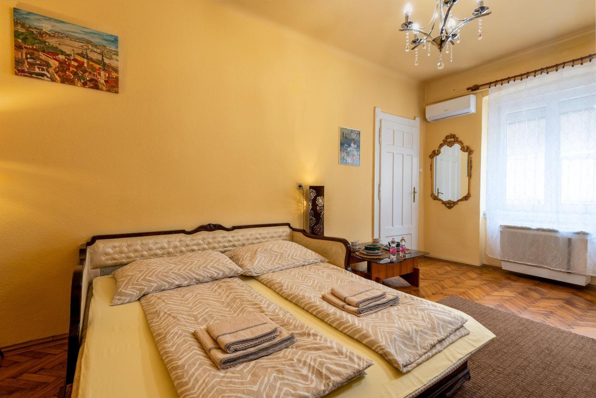 Budapest Central Vintage Apartment ภายนอก รูปภาพ